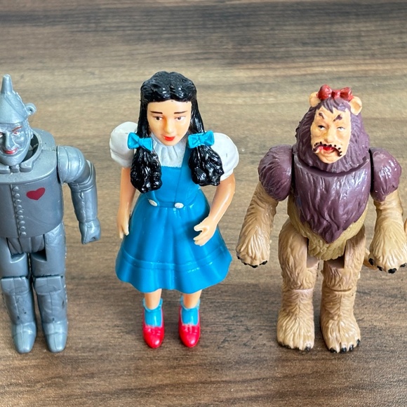 VINTAGE Wizard of Oz Action Toy Figures DOROTHY LION TIN MAN 1988 MGM Turner SET - Picture 5 of 12